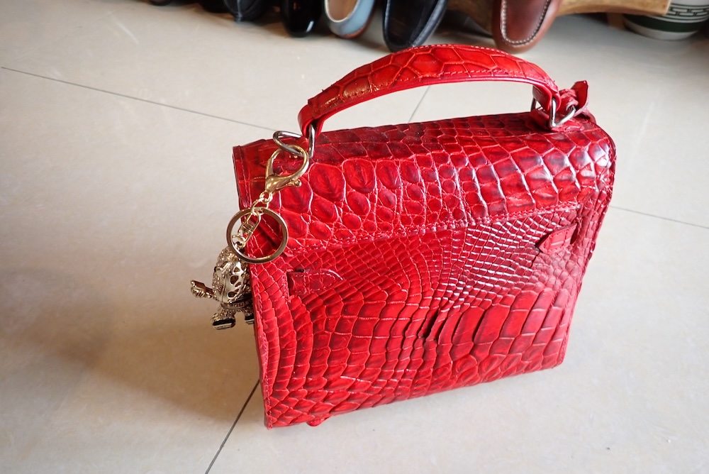  crocodile bag bangkok hand made 