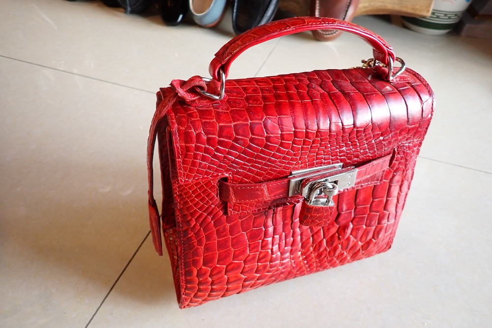  crocodile bag bangkok hand made leather 