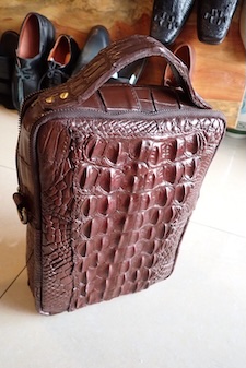  crocodile bag leather bangkok 