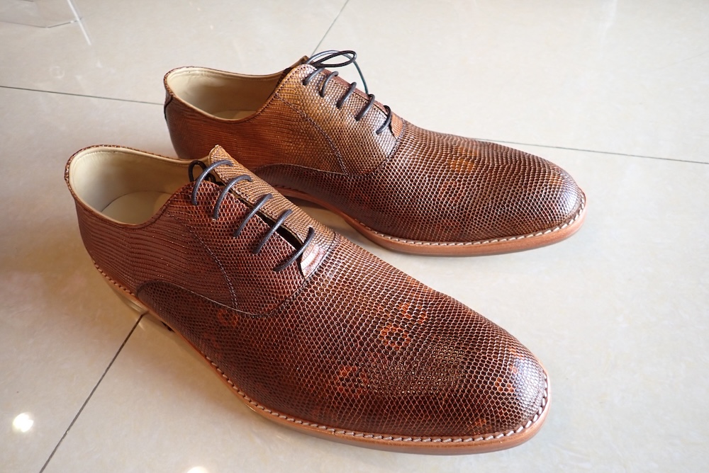 shoes lizard leather